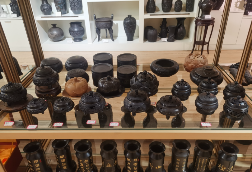 Eggshell black pottery cup